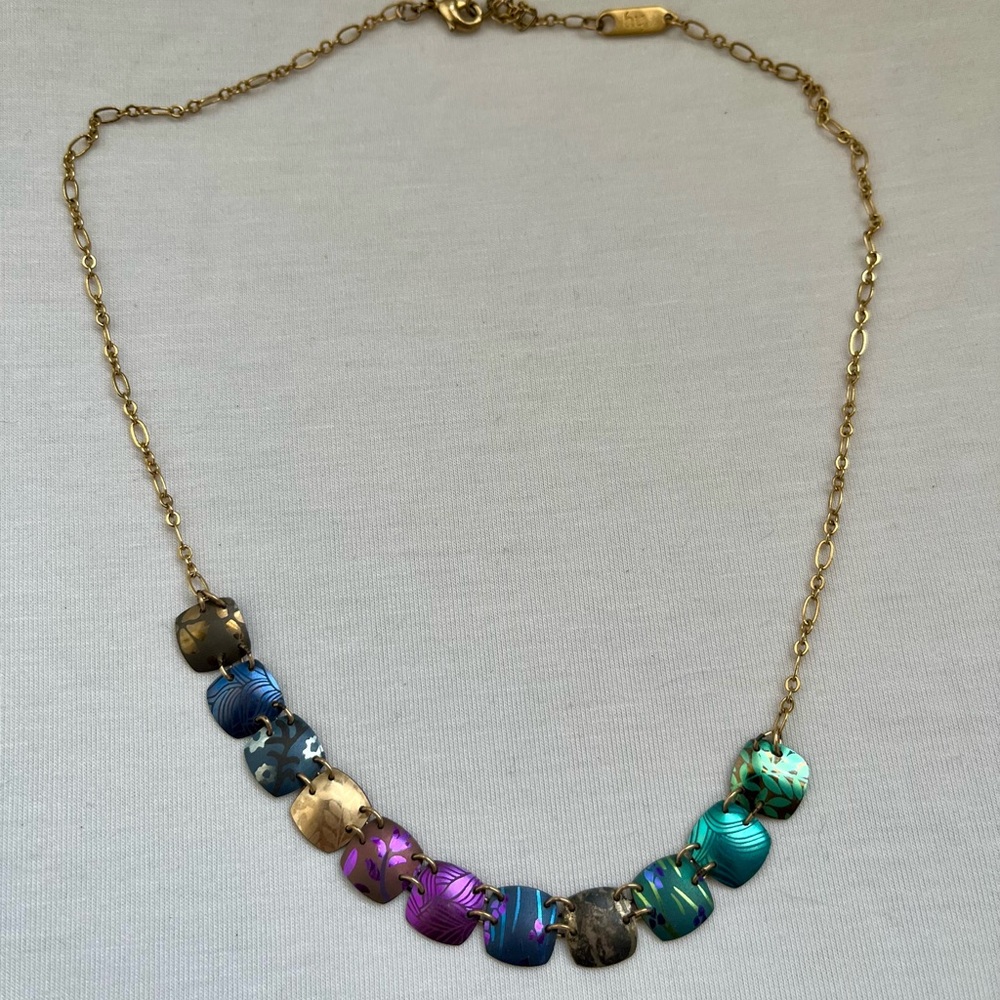 Elegant Multicolor Gold Necklace